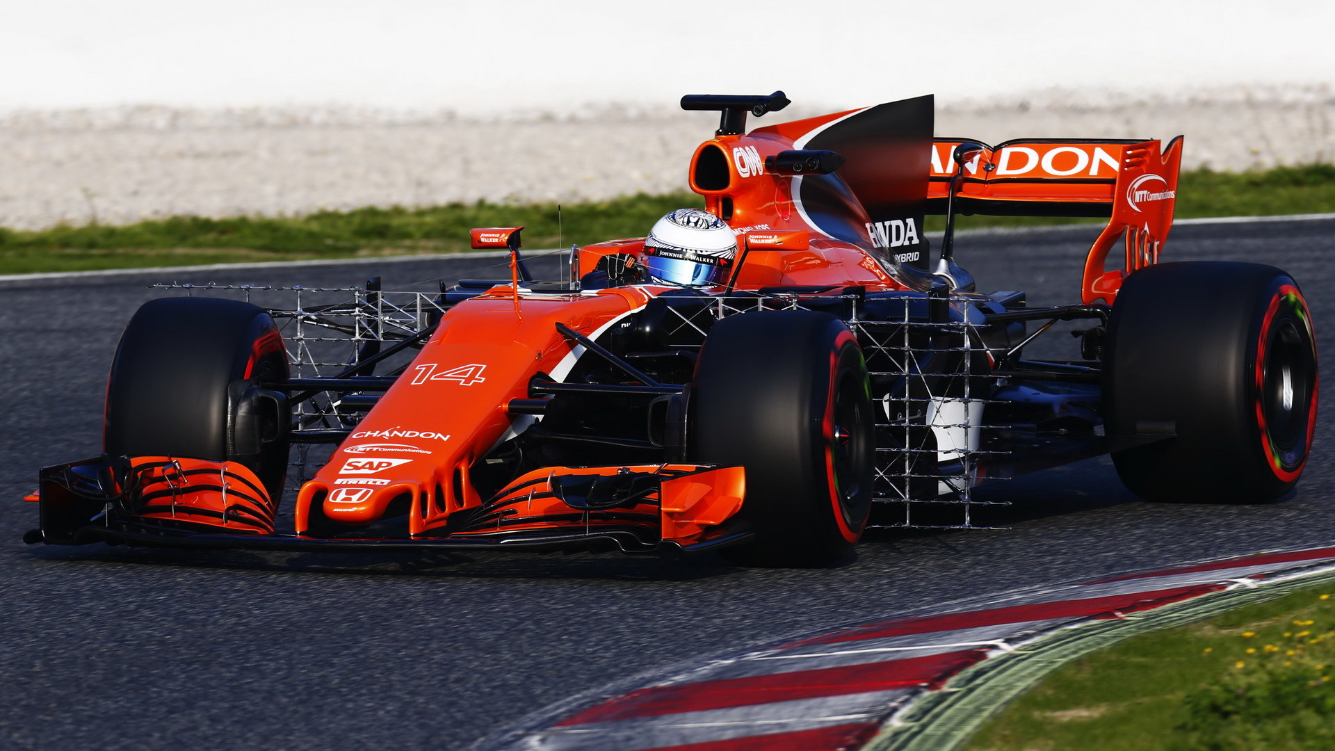 V Barceloně měl McLaren problémy především v prvních dvou dnech