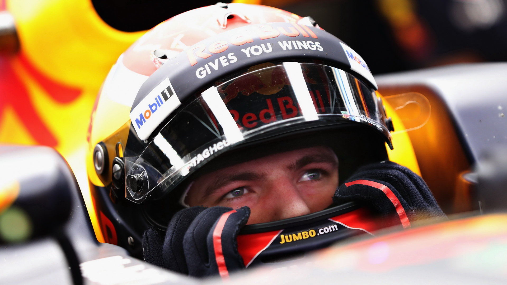Max Verstappen to myslí s atakem na rekord testů nejspíš vážně
