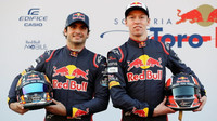Jezdecká dvojice Toro Rosso: Carlos Sainz a Daniil Kvjat
