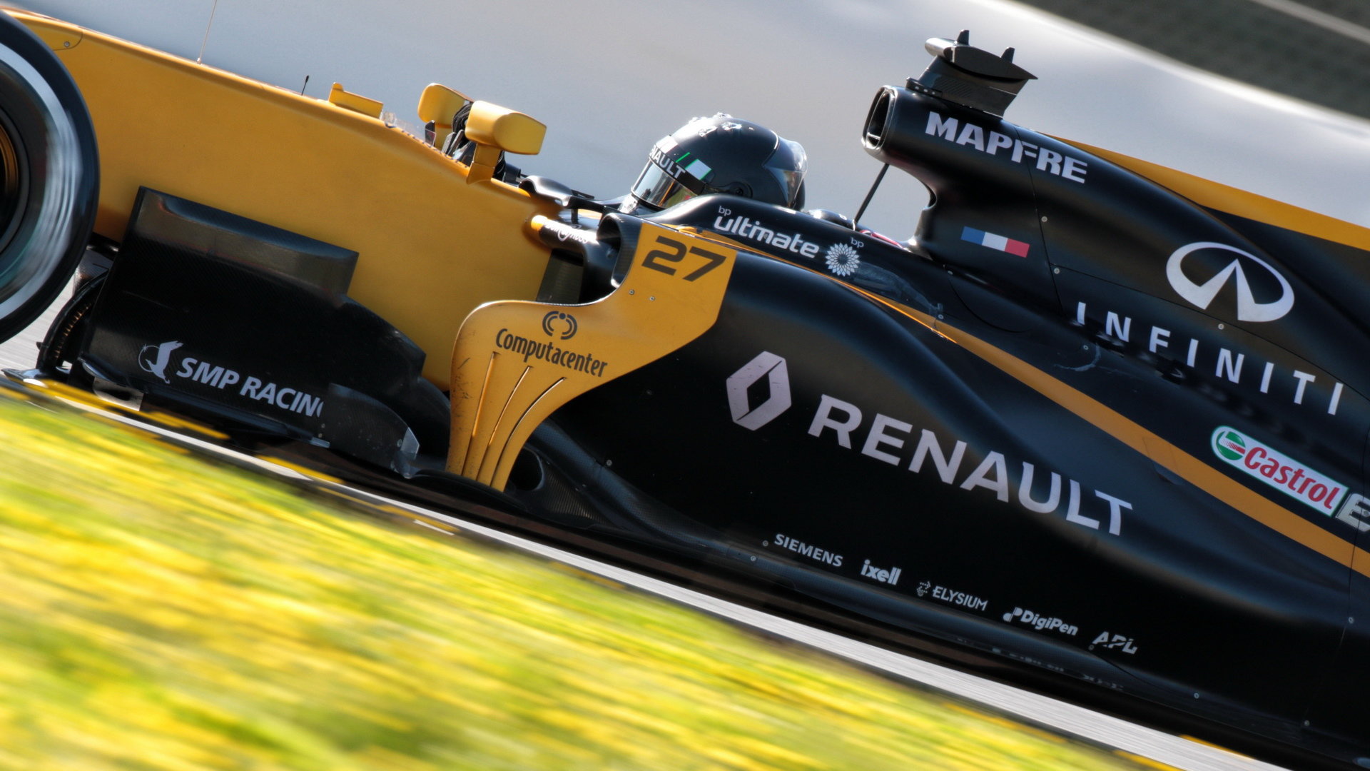 Hülkenberg v kokpitu Renaultu RS17