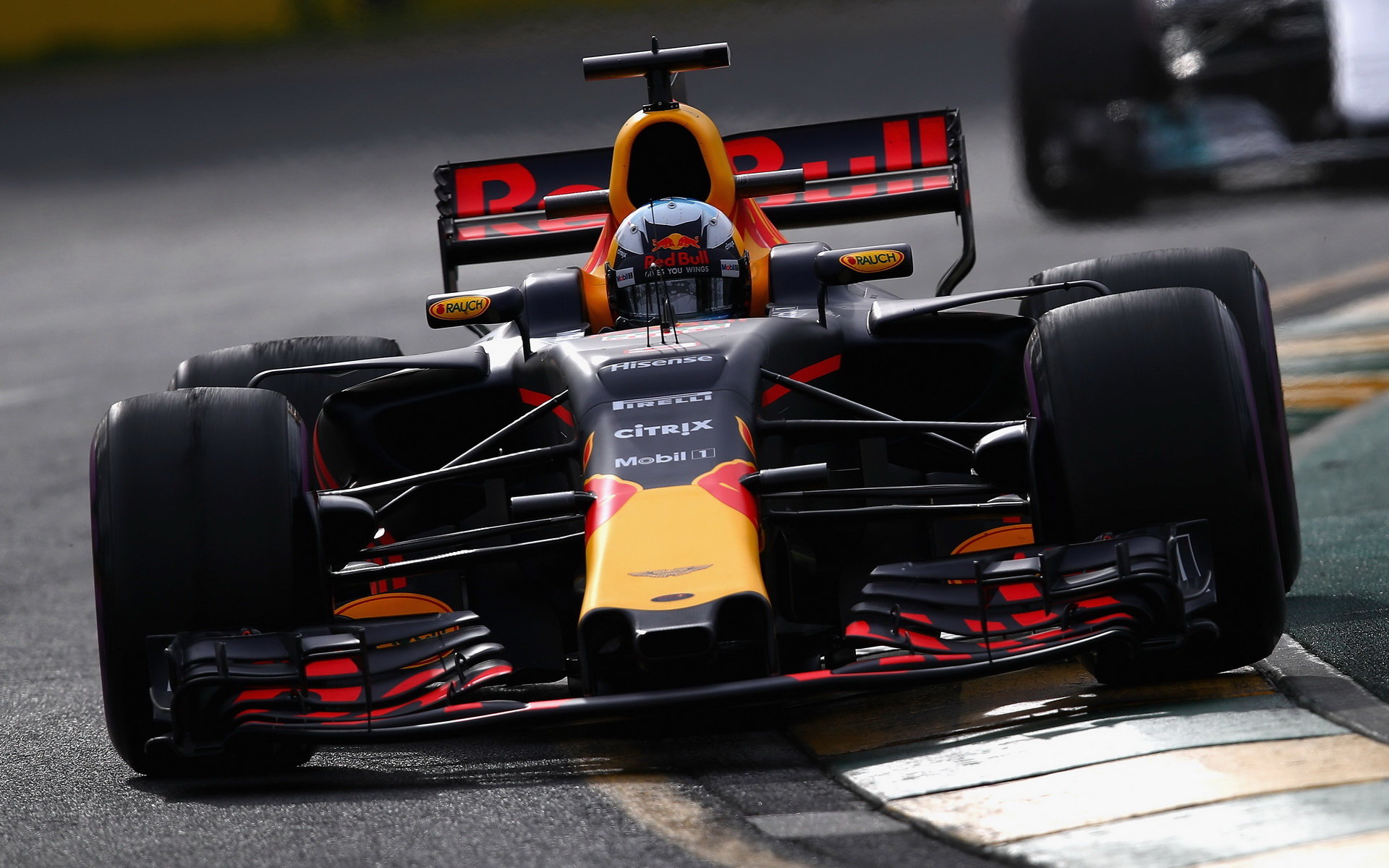Daniel Ricciardo při pátečním tréninku v Austrálii