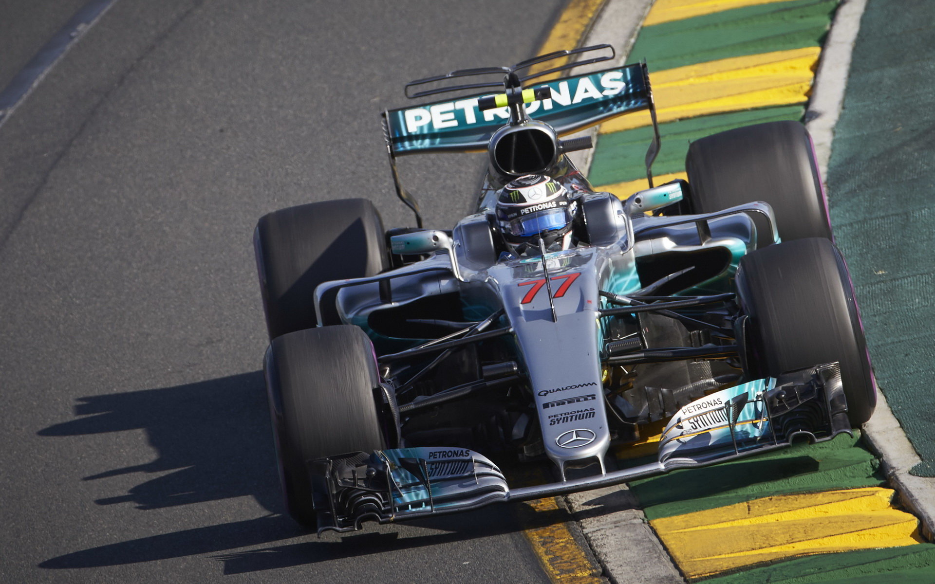 Valtteri Bottas při prvním závodě sezóny v Austrálii