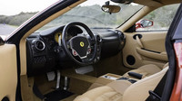 Ferrari F430 dříve vlastněné Donaldem Trumpem šlo do aukce.