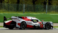 Prototyp Toyota TS050 Hybrid při prologu WEC 2017 v Monze