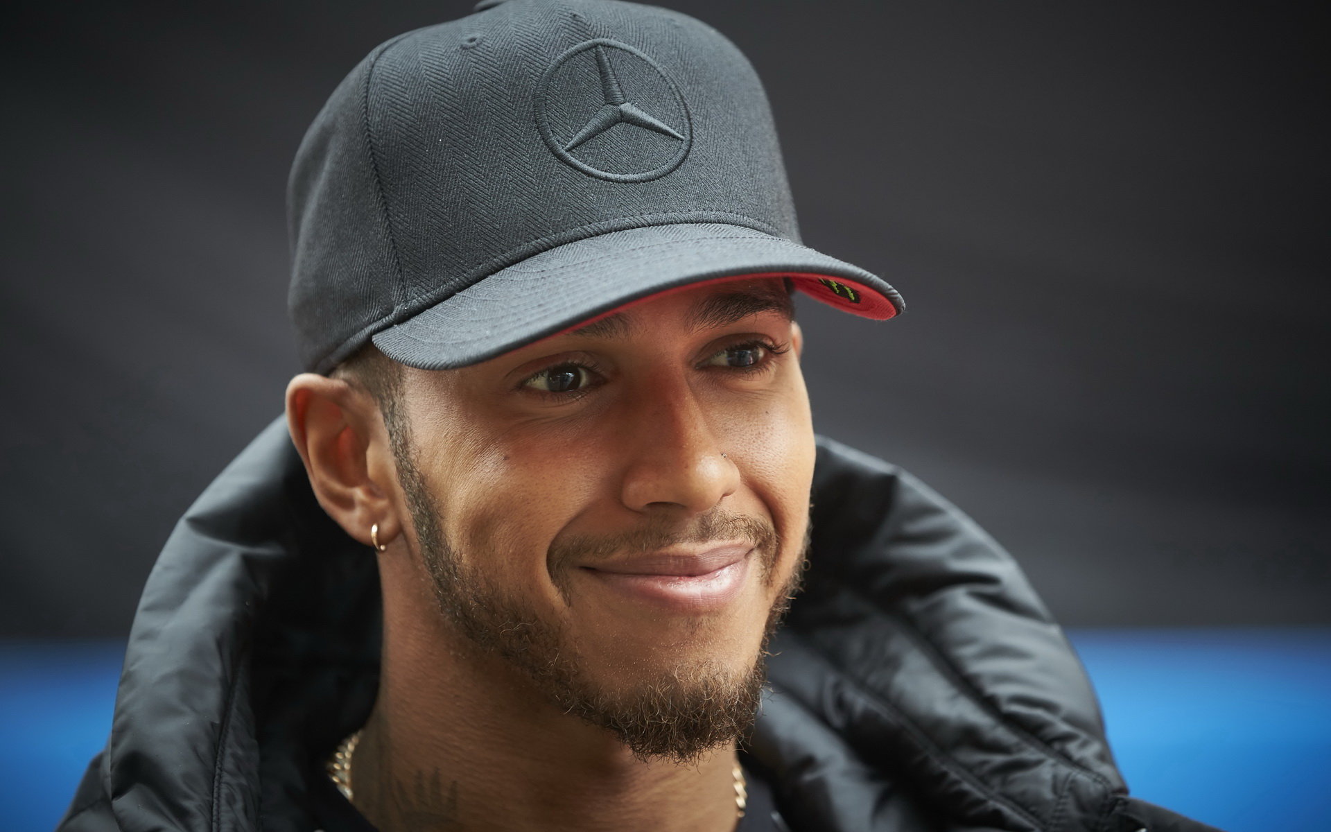 Lewis Hamilton si přeje široké a vyrovnané pole
