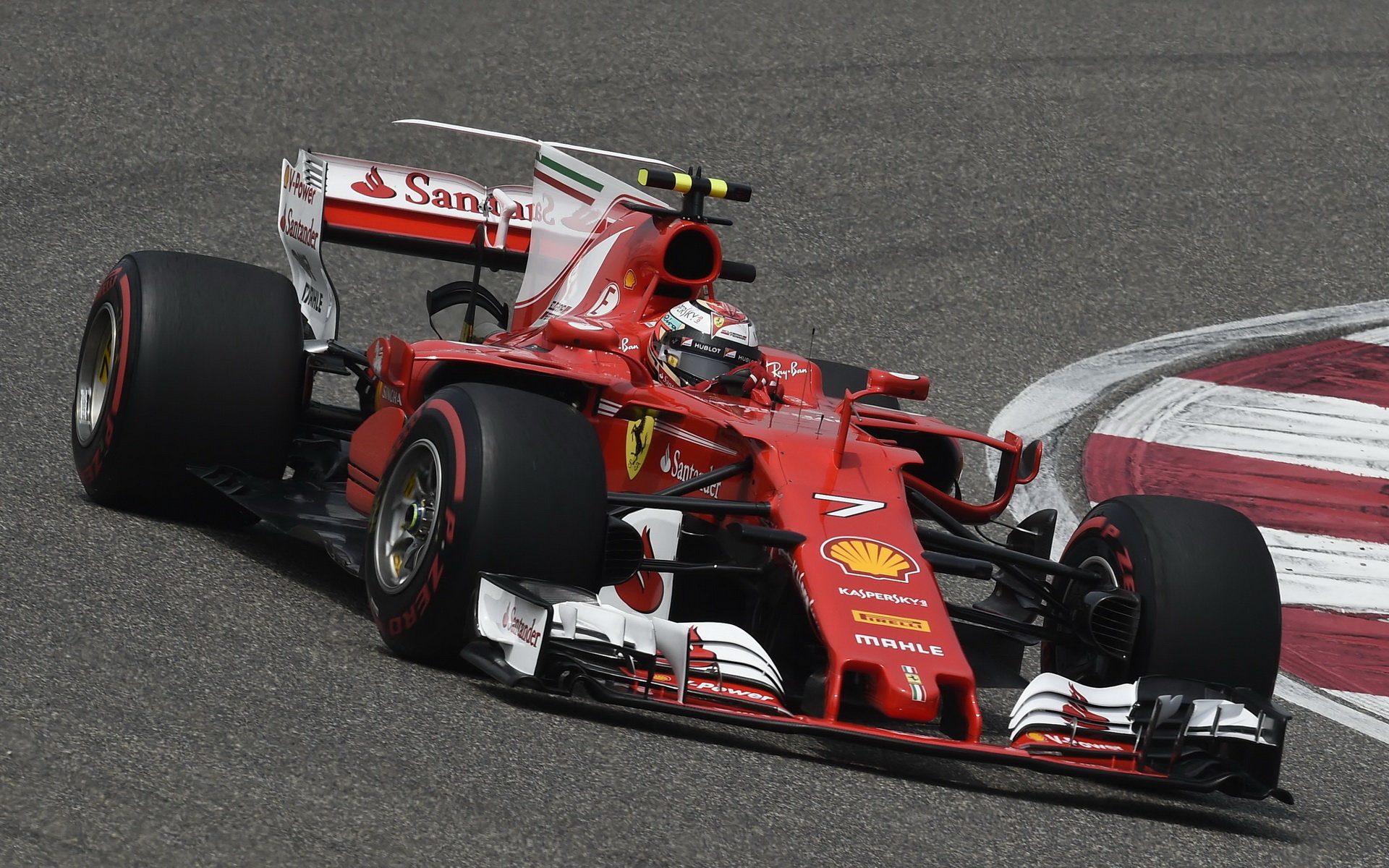 Kimi Räikkönen v kvalifikaci v Číně