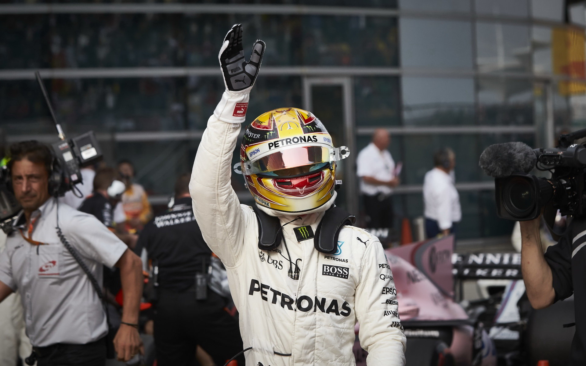 Lewis Hamilton po kvalifikaci v Číně