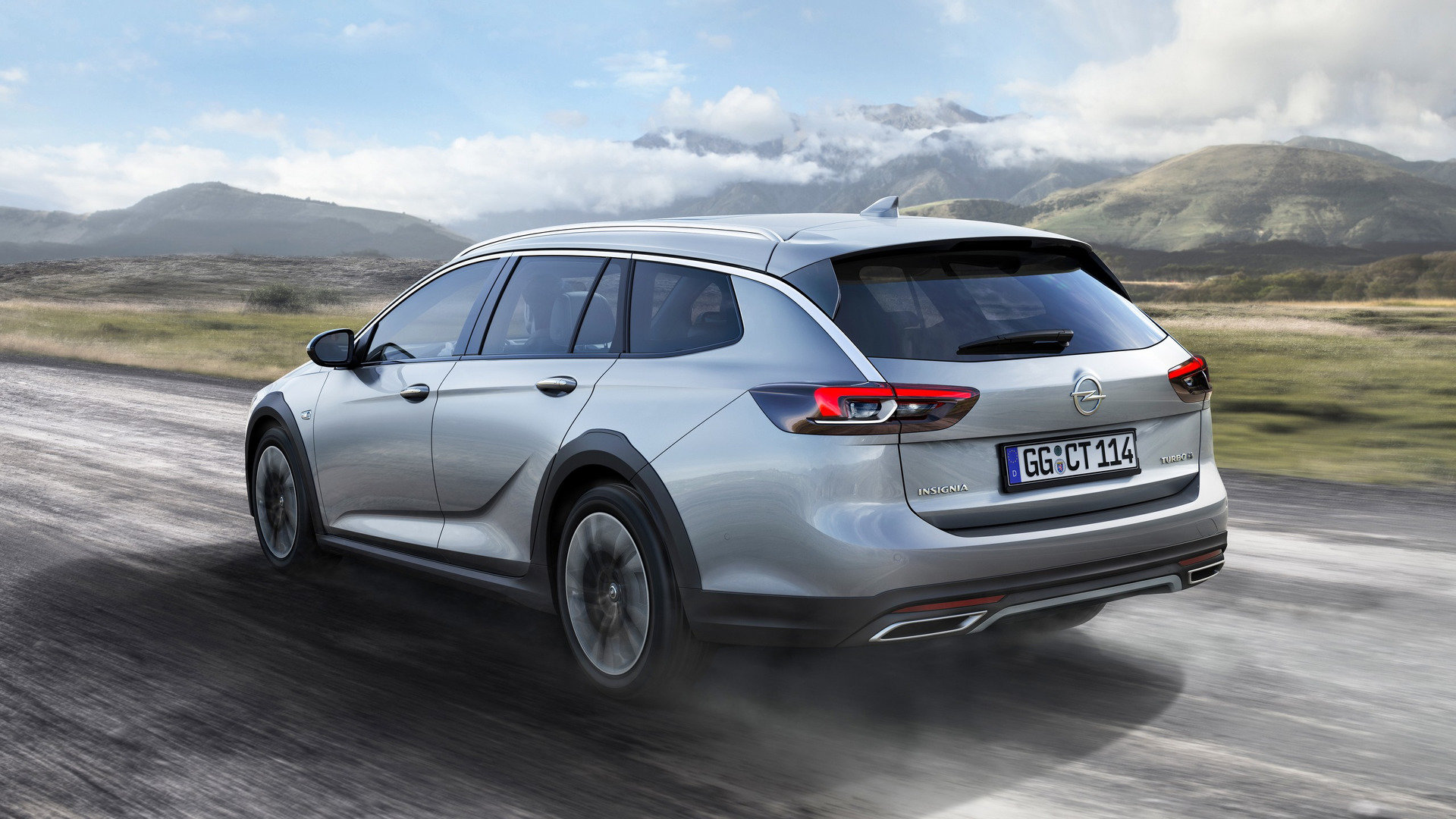 Opel je s modelem Insignia na výsluní a připravil další variantu – terénní Insignii Country Tourer