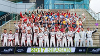 Společné foto jezdců před prvním závodem WEC sezóny 2017 v Silverstone