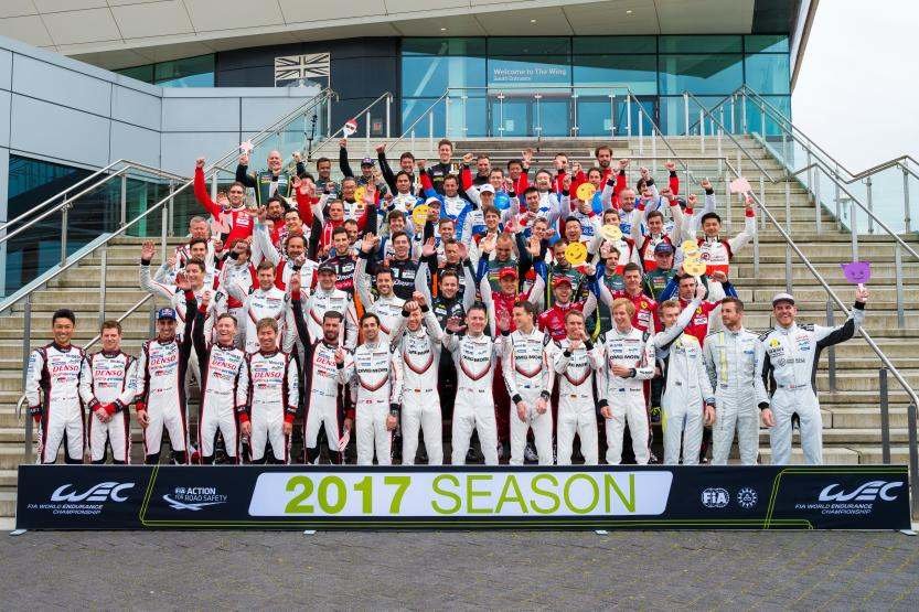 Společné foto jezdců před prvním závodem WEC sezóny 2017 v Silverstone