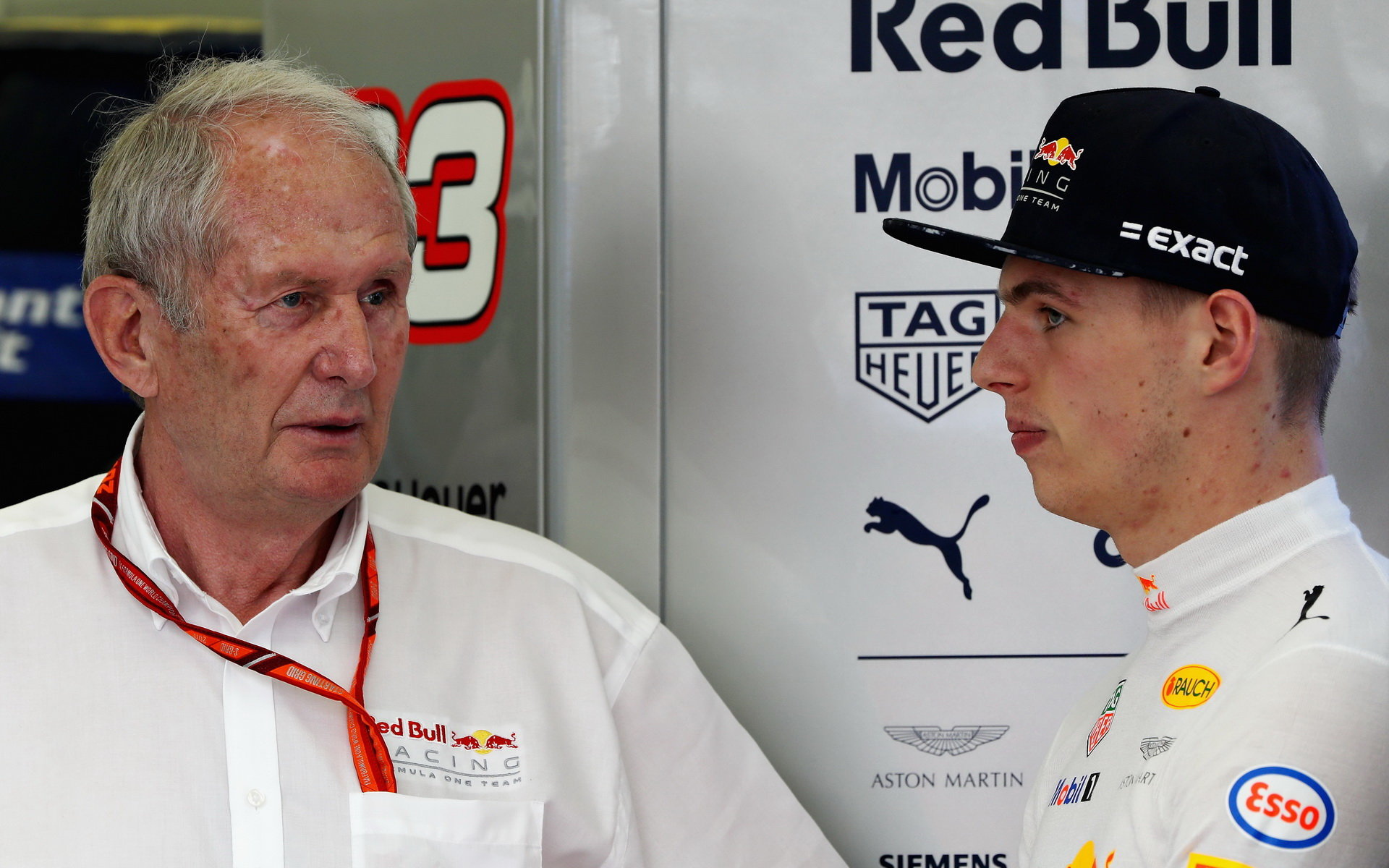 Max Verstappen a Helmut Marko v Bahrajnu