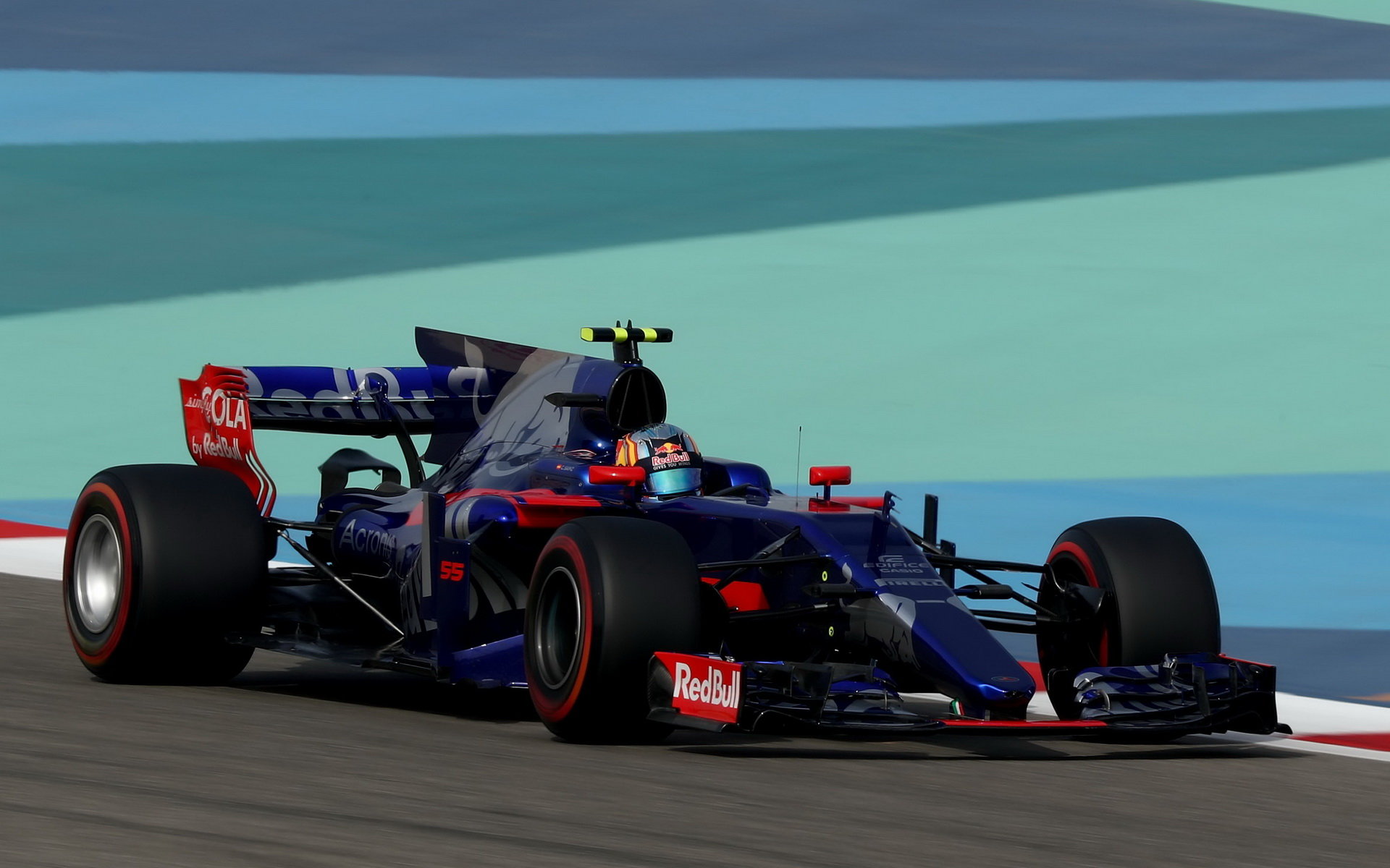 Carlos Sainz si odváží z Bahrajnu penalizaci