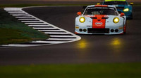 Porsche 911RSR týmu Gulf Racing s posádkou Michael Wainwright, Nick Foster, Benjamin Barker