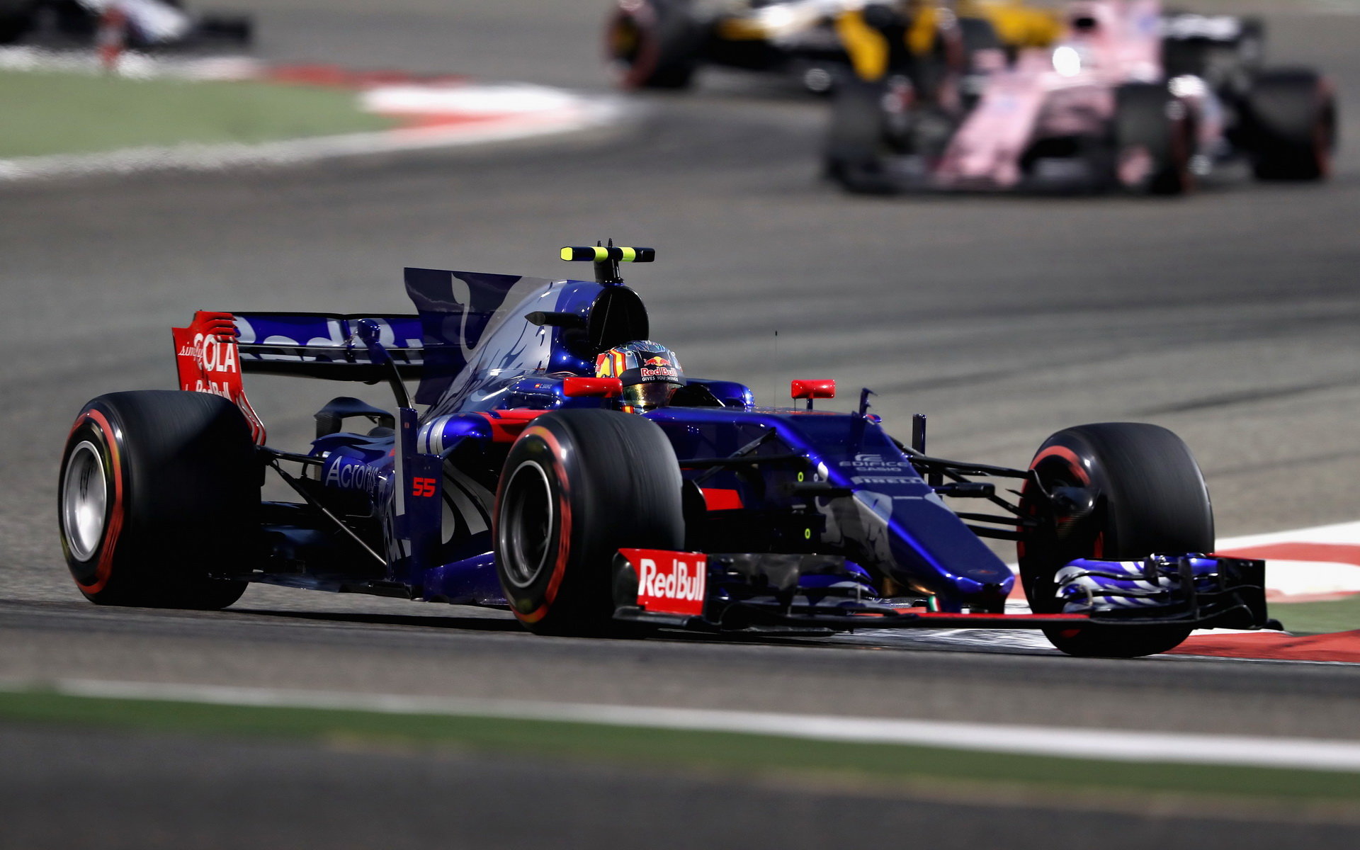 Carlos Sainz jr. je jedním z témat doprovázejících poslední Grand Prix