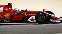 Sebastian Vettel při sezónních testech v Bahrajnu