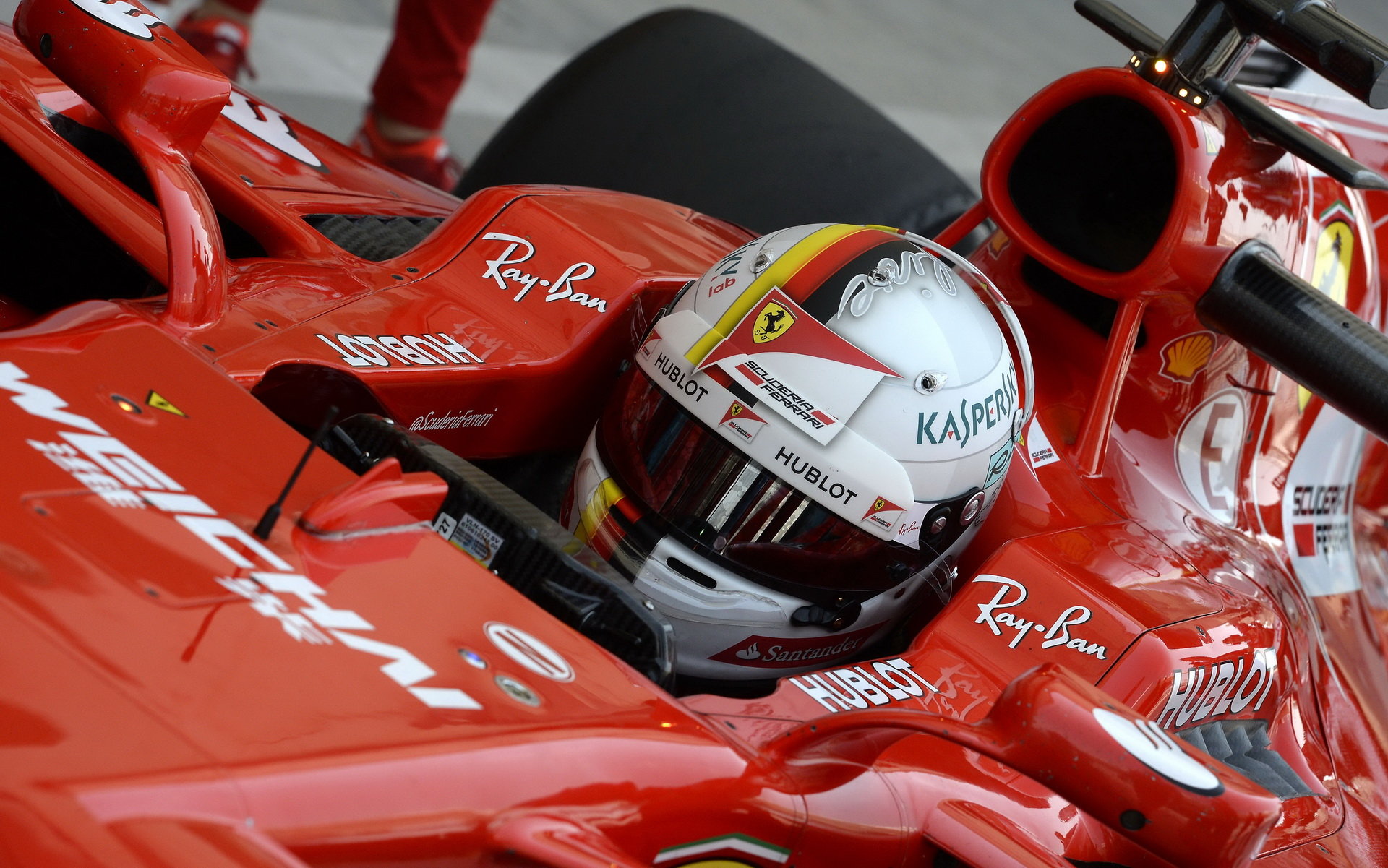 Sebastian Vettel s Ferrari v Bahrajnu