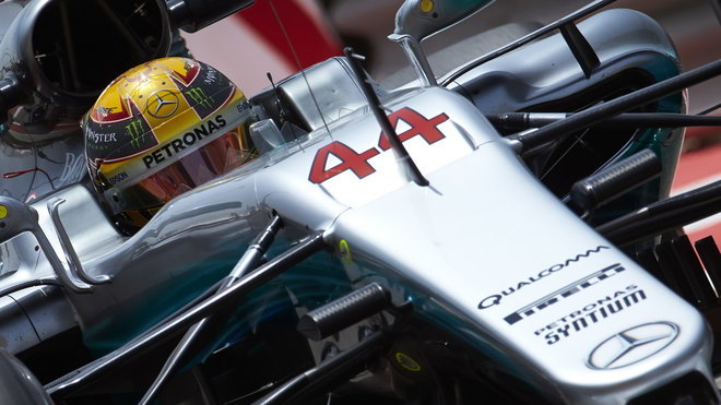 Lewis Hamilton je připraven odjet z Maďarska v čele průběžné kvalifikace