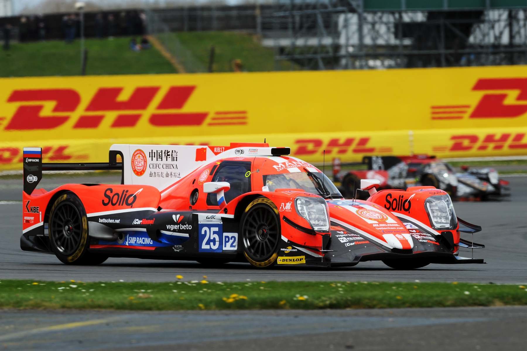 Prototyp Oreca 07 týmu CEFC Manor TRS Racing posádky Roberto Gonzales, Simon Trummer, Vitalij Petrov