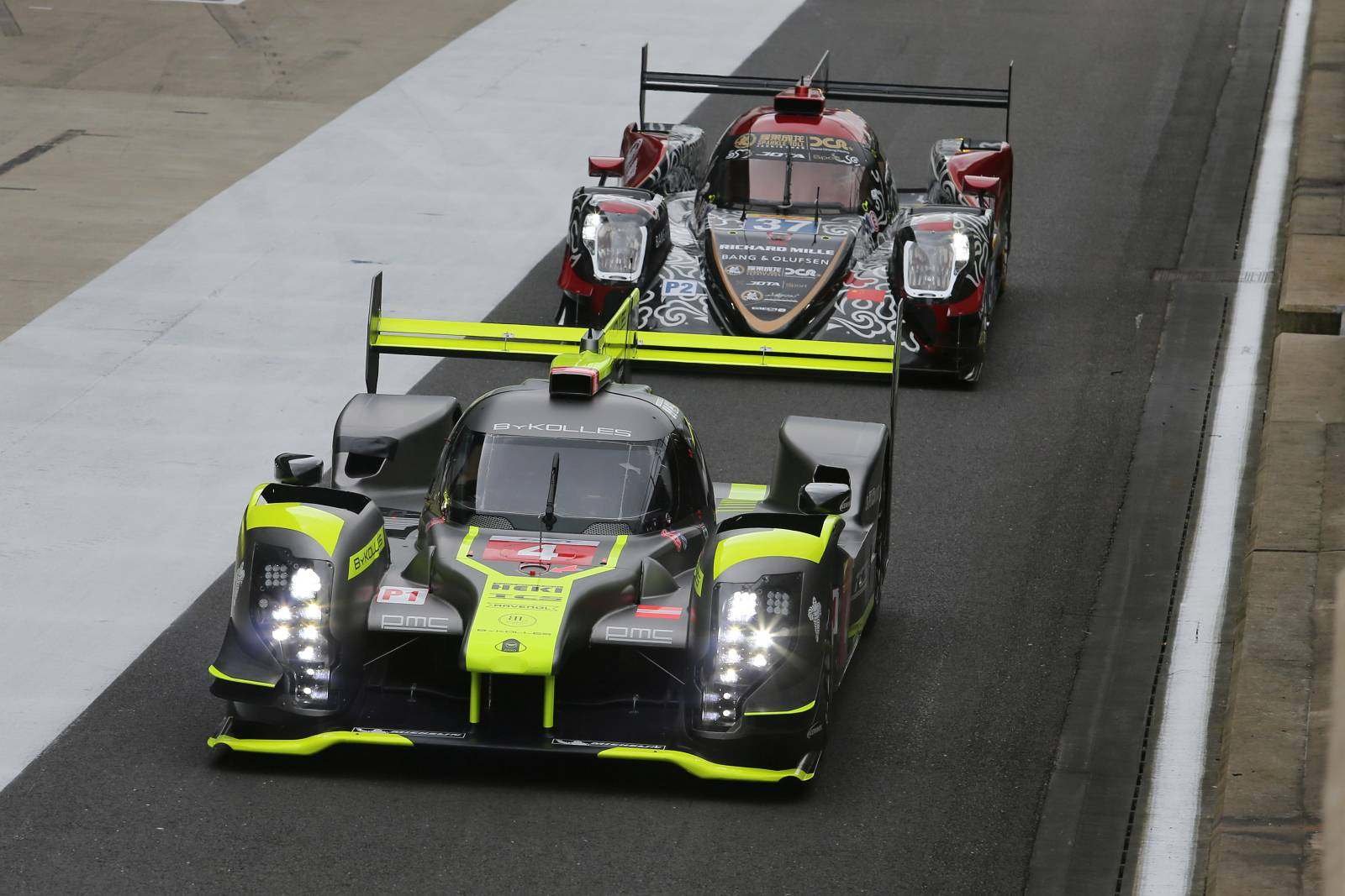 Prototyp LMP soukromého týmu ByKolles racing posádky Olever Webb, James Rossiter, Dominik Kraihamer