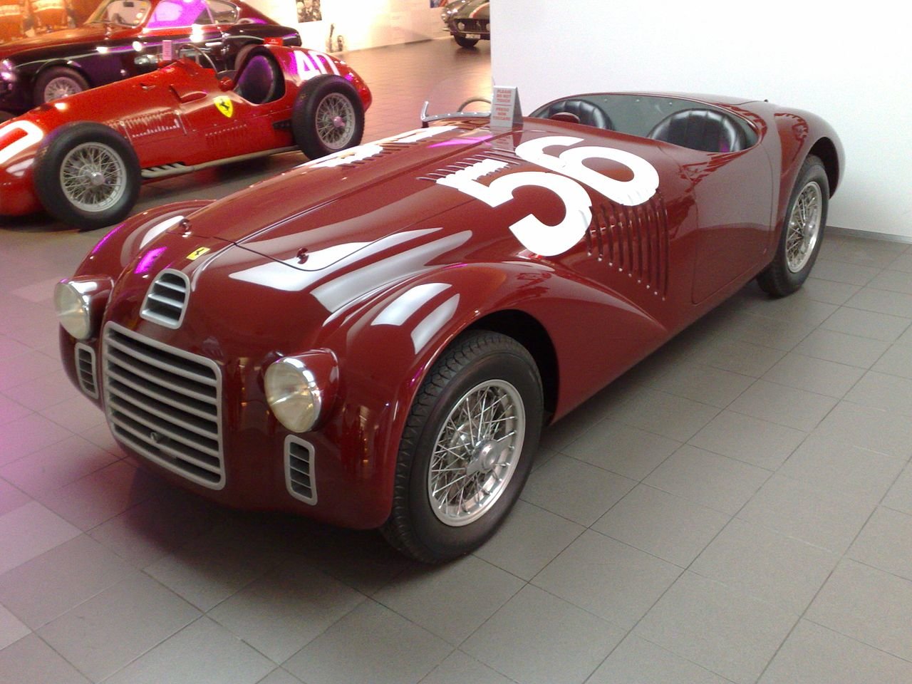 Replika vozu Ferrari 125 S, prvního modelu vyrobeného touto automobilkou (Foto: Aiace90)