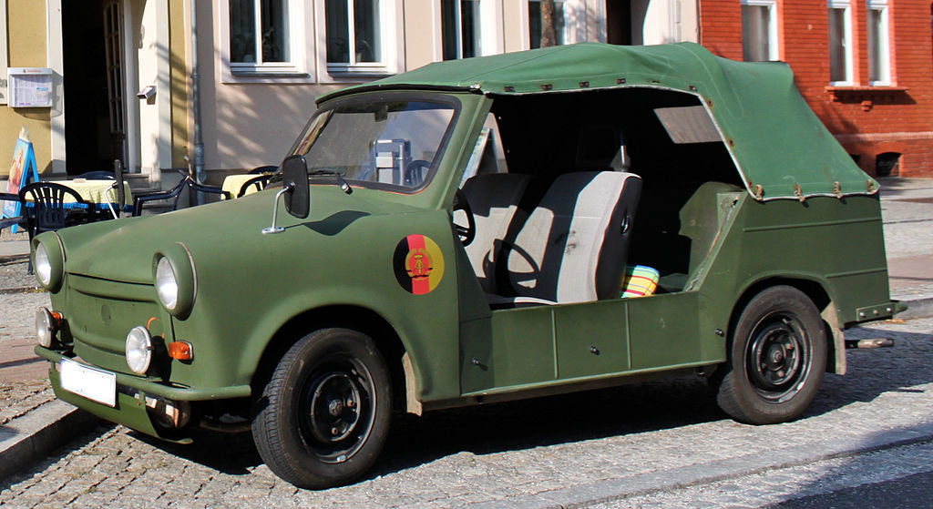 Trabant 601 ve verzi Kübel byl používán zejména armádou. Později přišlo jeho civilní provedení pod názvem Tramp (foto:LutzBruno)