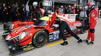 Prototyp LMP2 Oreca07 týmu CEFC Manor TRS Racing s posádkou Tor Graves, Jonathan Hirschi, Jean Eric Vergne