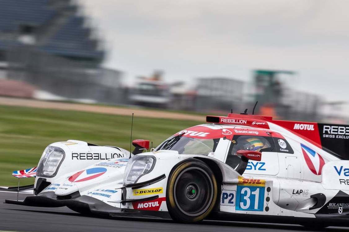 Prototyp LMP2 Oreca07 týmu Vaillante Rebellion Racing s posádkou Nicolas Prost, Bruno Senna, Julien Canal