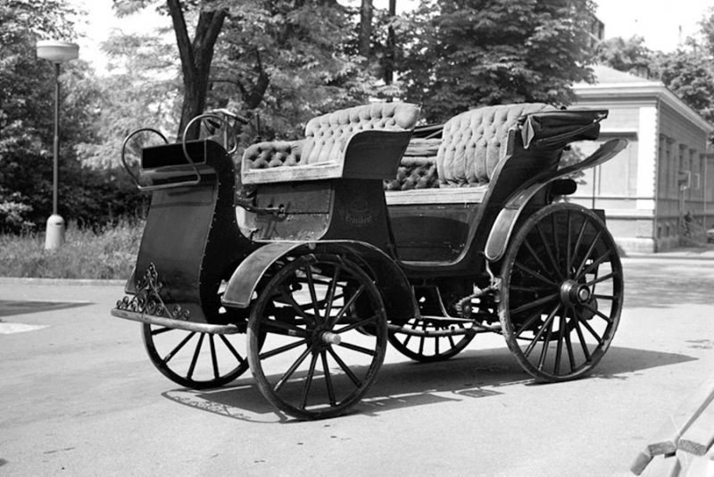 Tatra President, nejstarší automobil na území Česka a střední Evropy, vznikl teprve v roce 1897