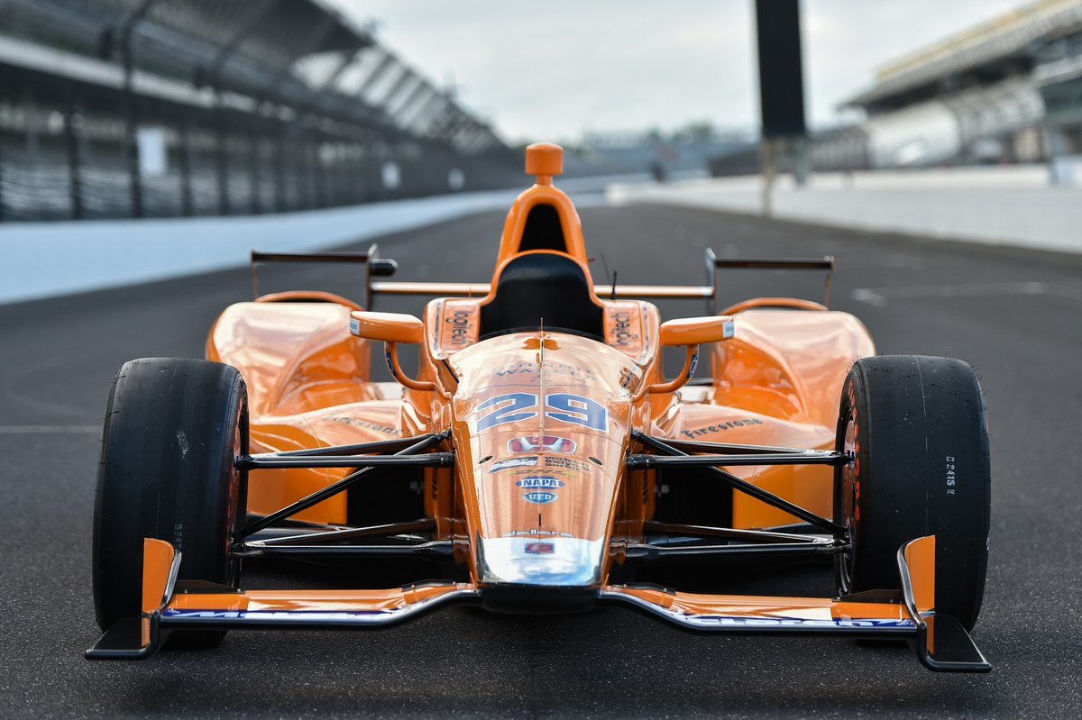 McLaren pro závod Fernanda Alonsa v Indy 500