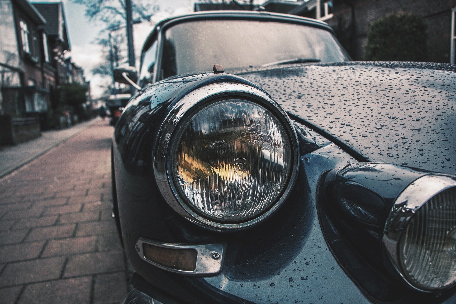 Osvětlení vozidel podléhá mnoha předpisům. Znáte je všechny?