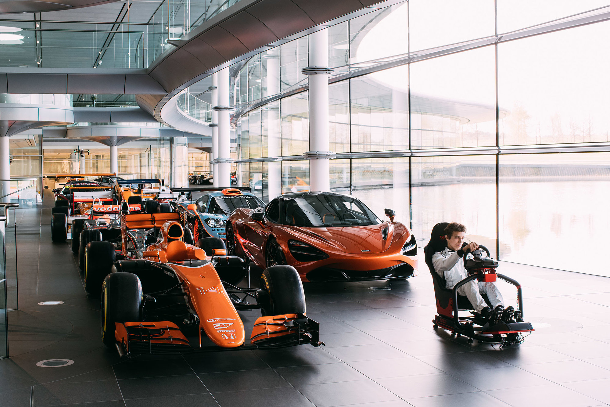 McLaren vyhlašuje soutěž na místo jezdce pro svůj simulátor