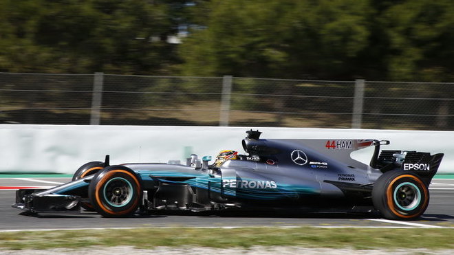 Lewis Hamilton má na svém kontě druhé vítězství v letošní sezóně