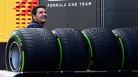 Příprava pneumatik týmu Red Bull v Barceloně