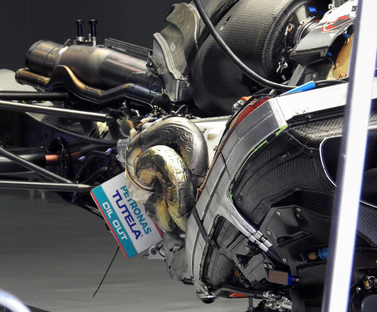 Williams je přesvědčený o tom, že Mercedes svým zákazníkům poskytuje stejný hardware i software jako svému továrnímu týmu