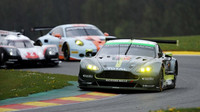 Aston Martin Vantage GTE posádky Paul Dalla Lana, Pedro Lamy, Mathias Lauda