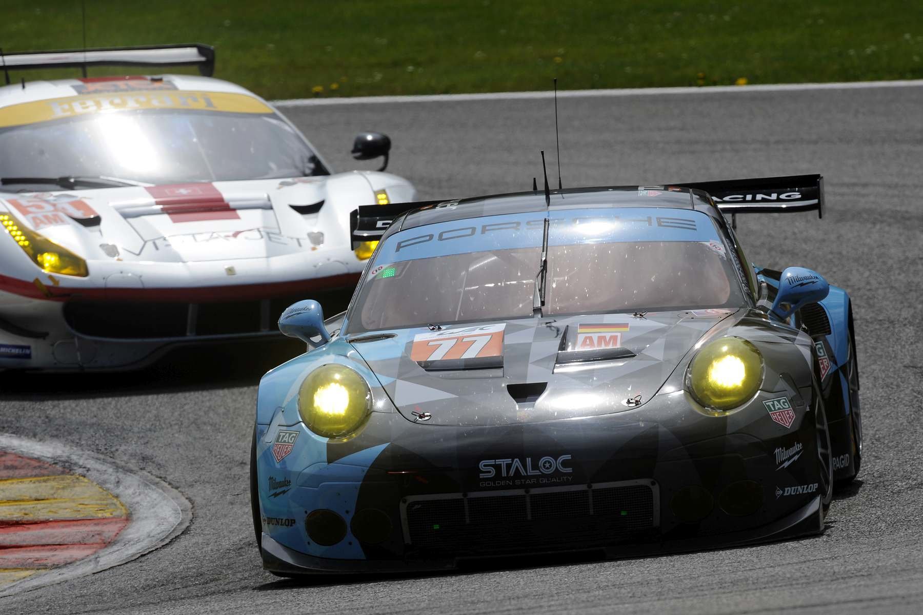 Porsche 911RSR týmu Dempsey-Proton Racing s posádkou Christian Ried, Marvin Diest, Matteo Cairoli