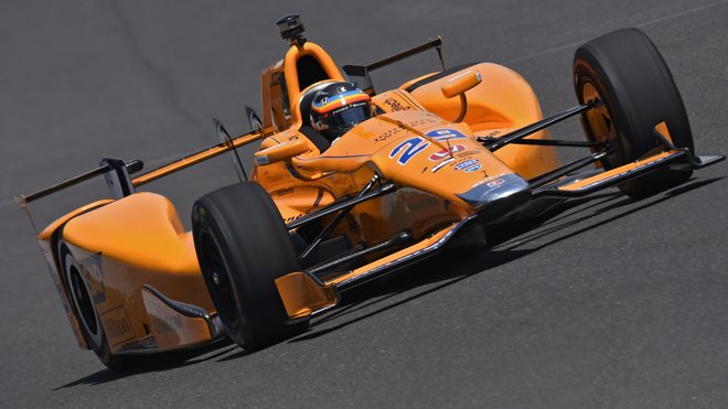 Fernando Alonso během tréninků na Indy 500