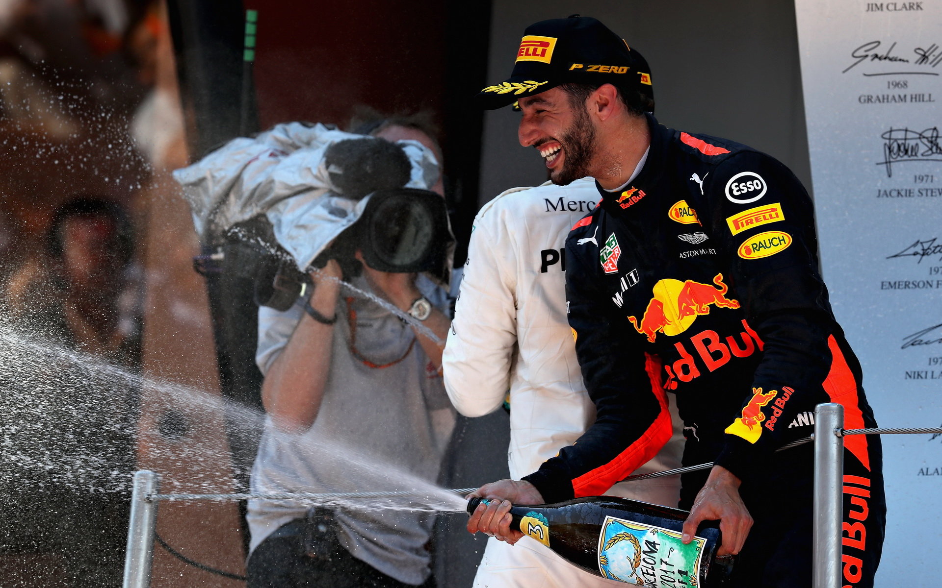 Ukořistí Daniel Ricciardo na Silverstone šesté pódium v řadě?