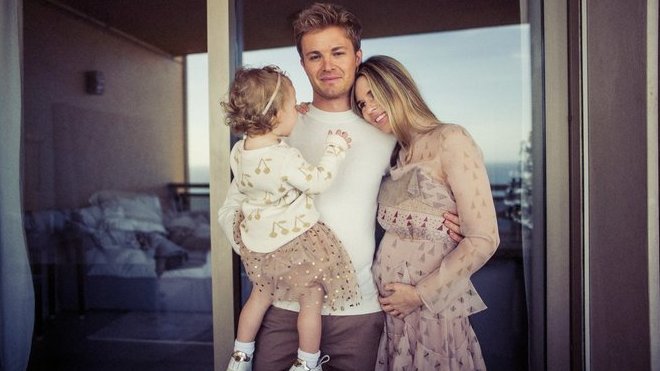Nico Rosberg má i jako muž v domácnosti nabitý program