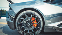 Lamborghini Huracán s body-kitem Novara a chromovou folií