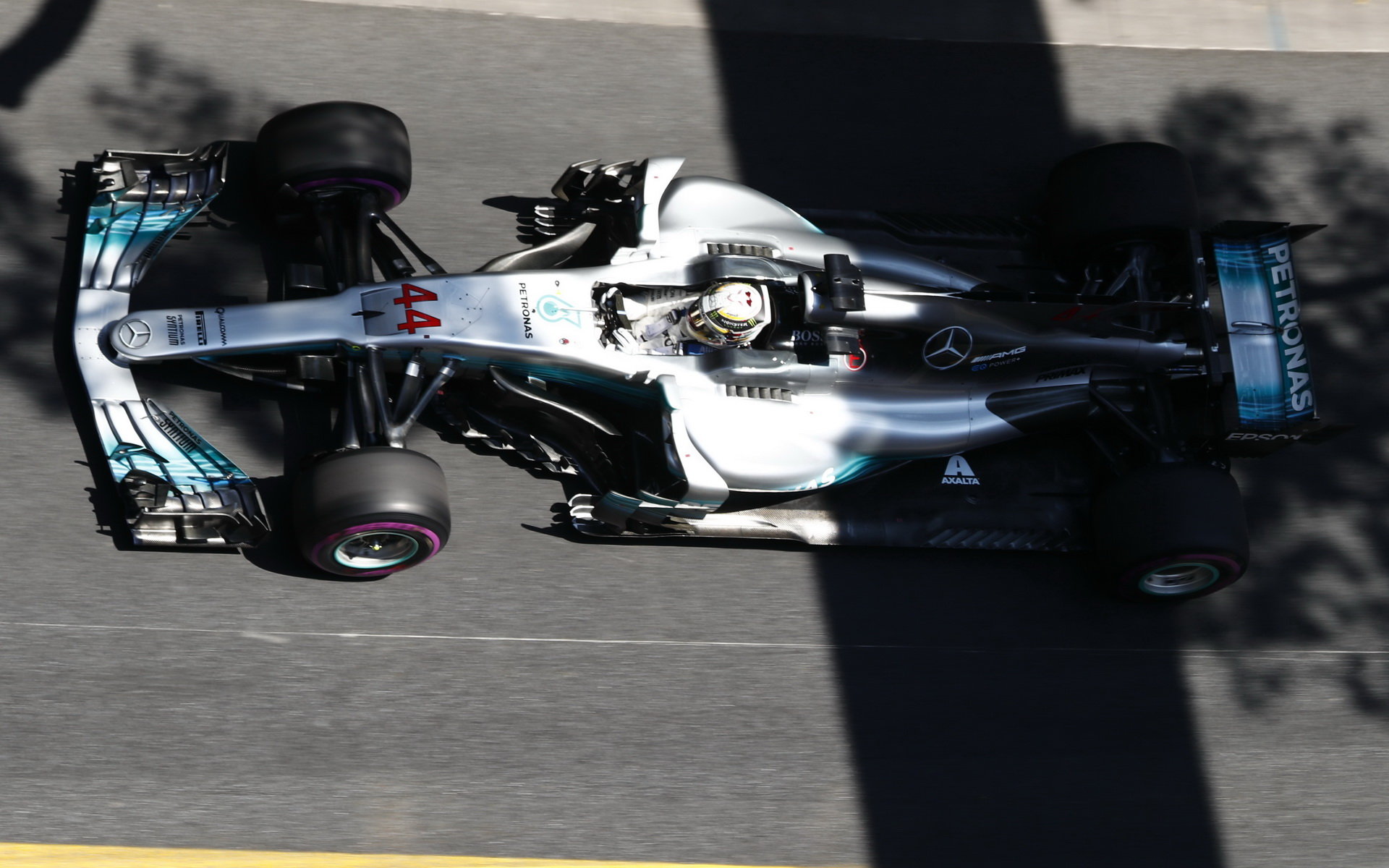 Lewis Hamilton byl v Rakousku na rovinkách nejrychlejší