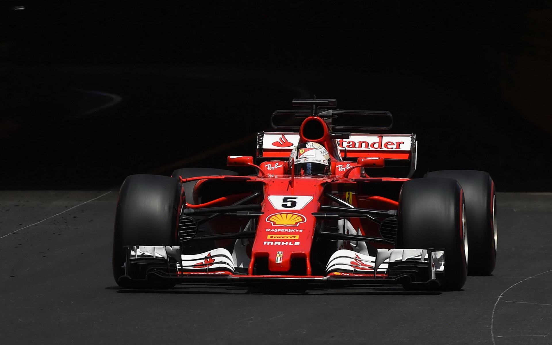 Ferrari má momentálně lepší auto - na rozdíl od Mercedesu funguje za všech podmínek