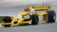 Filmovacího dne stáje Renault F1 se zúčastnili Jean Pierre Jabouille s prvním monopostem Renault F1 z roku 1978