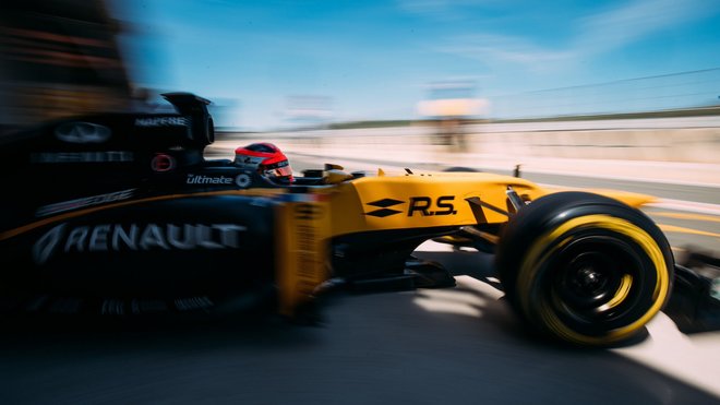 Robert Kubica během testu s Renaultem