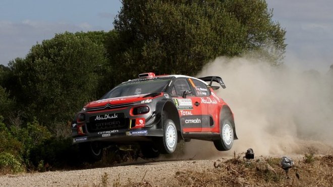MIkkelsen si s C3 WRC zkusil jak šotolinu, tak asfalt