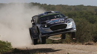 Tänak na Sardinii získal svoje první vítězství v MS s vozem WRC