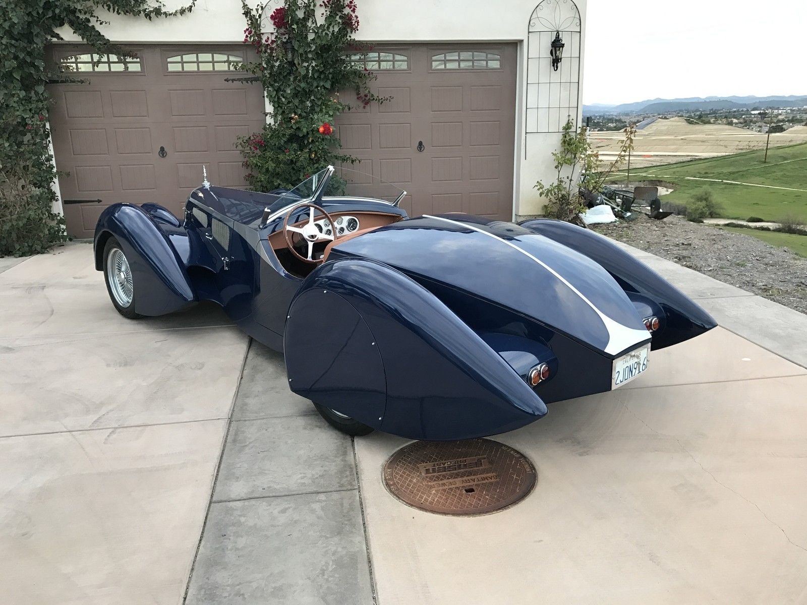 Kit car looks like a 1930's Bugatti