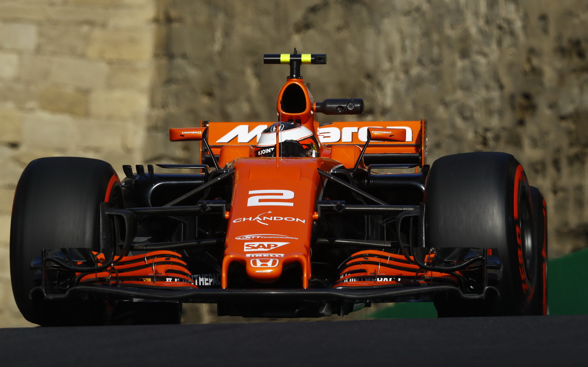 Stoffel Vandoorne při tréninku v Baku