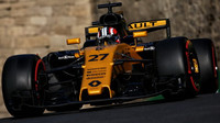 Nico Hülkenberg při trénnku v Baku