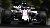 Lance Stroll při tréninku v Baku